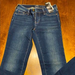 NY&Co soho curvy legging jeans.